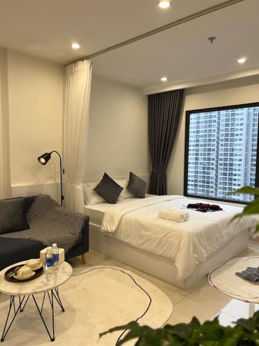 Vinhomes Smart City - Can Phong Tinh Yeu Full Tien Ich * Hà Nội